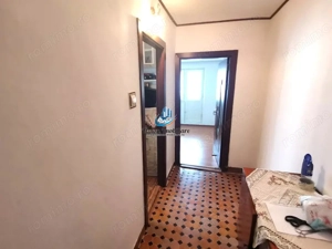 Apartament 2 camere, parter, ideal spatiu comercial, Scoala 10 Precista - imagine 3