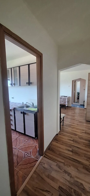 Vand apartament 2 camere  - imagine 2