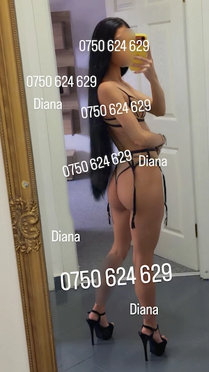 Bruneta slim noua aici