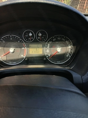 Ford fiesta 1.4 tdci - imagine 5
