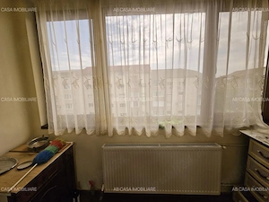 Apartament 3 camere, decomandat, et. 4 4, cu acoperiș, zona Soarelui, Bd Sudului, comision 0% - imagine 12