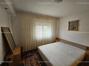 Apartament 3 camere, decomandat, et. 4 4, cu acoperiș, zona Soarelui, Bd Sudului, comision 0% - imagine 4