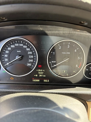 Vand BMW Seria 3 (F30) Luxury Line   318d Automat   Navigație Mare & Dotări Premium - imagine 4