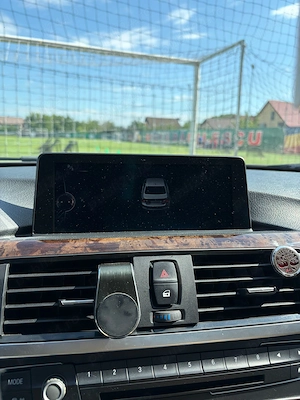 Vand BMW Seria 3 (F30) Luxury Line   318d Automat   Navigație Mare & Dotări Premium - imagine 5