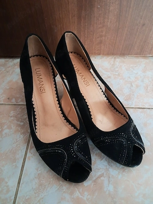 Pantofi cu toc