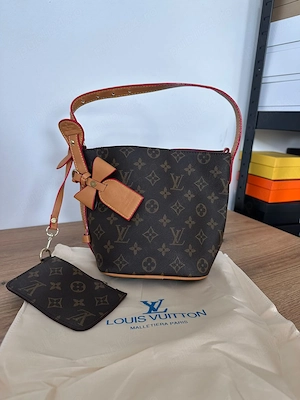 Geantă Louis Vuitton Maro cu Fundiță