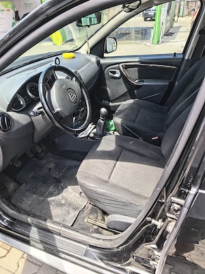 Vând Dacia Duster 2011 1.5 DCI - imagine 7