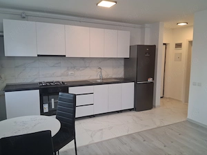 Închiriez ap nou, direct de la dezvoltator, electrocasnice noi, mobila noua, prima chirie. 470 euro.
