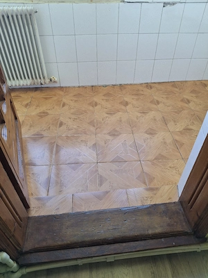Vand apartament  2 camere decomandat - imagine 10
