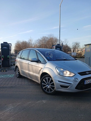 Vând Ford S MAX 2.0 TDI - imagine 4