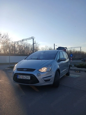 Vând Ford S MAX 2.0 TDI - imagine 2