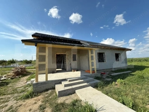Casa parter, 85 mp utili, 402 mp teren, zona Isalnita
