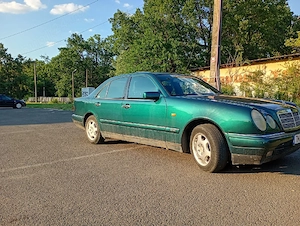 Vand Mercedes E 220 - imagine 4