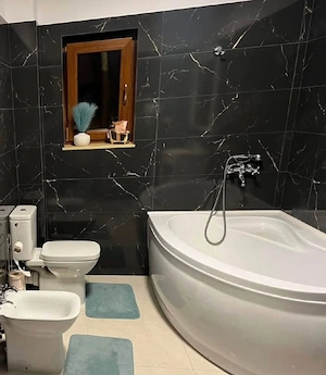 Casa in centru Miroslava - imagine 3