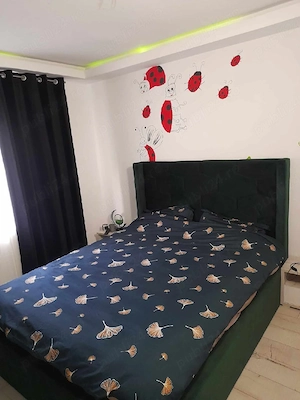 Inchiriez apartament cu 3 camere