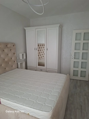 Inchiriez apart 2 camere open space Royal Town - imagine 4