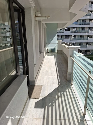 Inchiriez apart 2 camere open space Royal Town - imagine 5