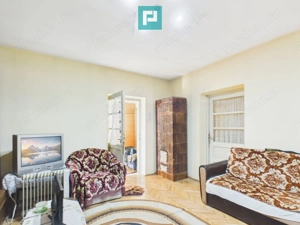 Casa în Cuvin la poalele dealului - imagine 8