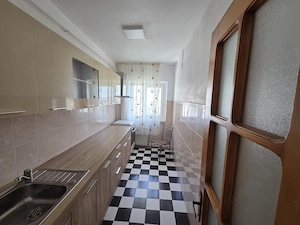 [DE VÂNZARE] Apartament 3 Camere Decomandat   Etaj intermediar ! - imagine 2