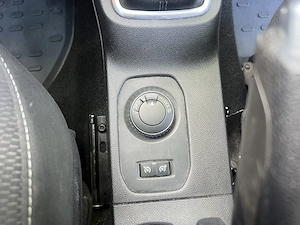 Dacia Duster 1.5 diesel 4x4 2019 - imagine 6