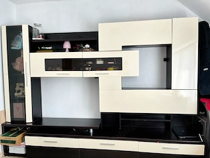Vând mobilier sufragerie alb -Negru 