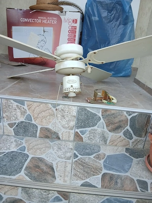 Candelabru cu ventilator Home