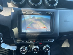 Dacia Duster 1.3 Benzină 4X4 2019 - imagine 6