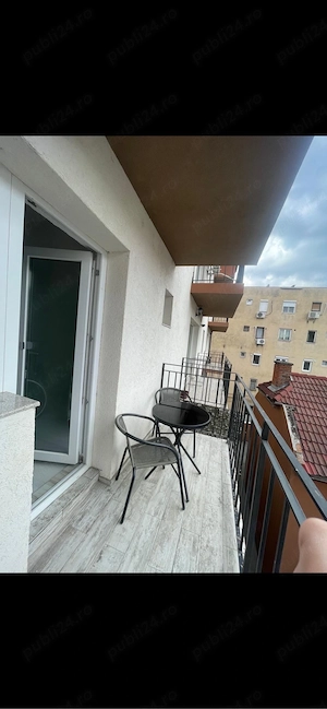 Inchiriez apartamnet 3 camere ultracentral Arad  - imagine 7