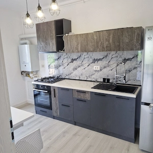 Proprietar, inchiriez apartament NOU mobilat si utilat+loc de parcare in MRS Country