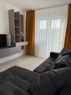 Proprietar, închiriez apartament cu 2 camere Chiajna