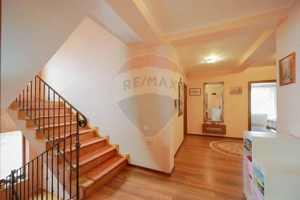Casă / Vilă cu 5 camere de vânzare, în Sânmartin - imagine 13