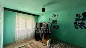 Apartament cu 3 camere, decomandat, etaj intermediar, Aradului - imagine 4