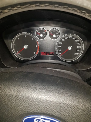 Ford focus mk2 .1,6 tdci - imagine 9