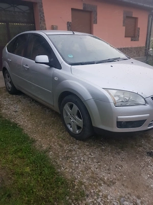 Ford focus mk2 .1,6 tdci - imagine 10