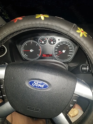 Ford focus mk2 .1,6 tdci - imagine 7