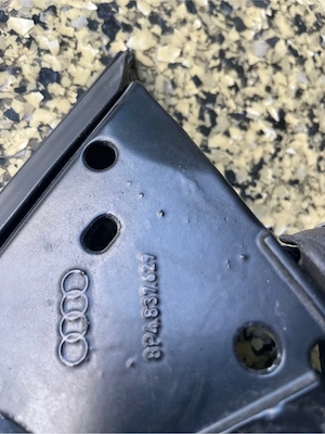 Ramă ușă stanga față Audi A3 an 2007 - imagine 2