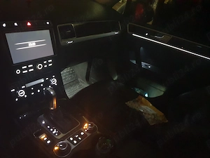 Volkswagen Touareg  - imagine 10