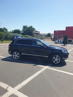 Volkswagen Touareg  - imagine 3