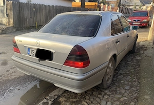 Mercedes C 180 - imagine 4