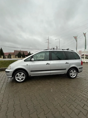 Seat Alhambra - imagine 2