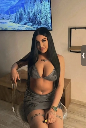 Buna ma numesc Andreea 