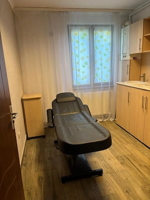 Vand in 7 Noiembrie apt. 2 camere,parter, acces stradal,pt.cabinet, sp.comercial - imagine 6
