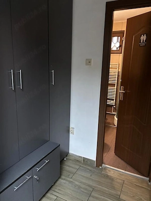 Vand in 7 Noiembrie apt. 2 camere,parter, acces stradal,pt.cabinet, sp.comercial - imagine 5