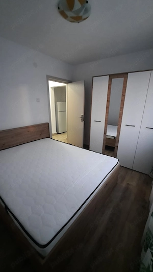 Închiriez apartament