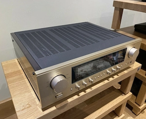 Accuphase E270
