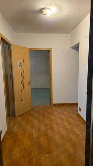  De Vanzare 3 Camere | Etaj 1 | 66 mp | Metrou Valea Ialomitei - imagine 2