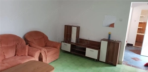 GIROCULUI, 2 CASE INTR-O SINGURA CURTE CU TEREN GENEROS - imagine 2