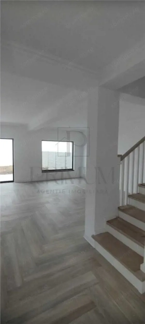 FREIDORF, DUPLEX P+E, 4 CAMERE, 3 DORMITOARE, 3 BAI, INCALZIRE IN PARDOSEALA - imagine 2