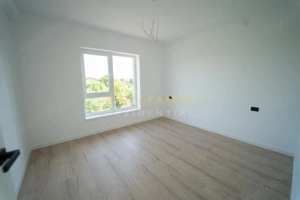 Vila individuala-- 4 camere - Complex Rezidential-400 M de STV - imagine 15
