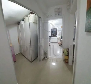 FREIDORF, APARTAMENT LA PARTER IN CASE INSIRUITE, 3 CAMERE SI CENTRALA PROPIE - imagine 6
